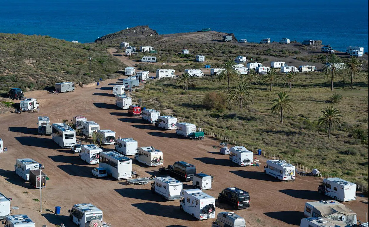 Las autocaravanas toman la costa de la Regi n de Murcia La Verdad